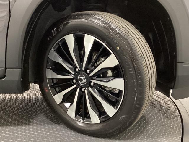 WR-V Z+ 中古スタッドレスタイヤ、純正メモリーナビ、ドライブレコーダー前後装着+ETC付 当社デモカー クリソナ 追突軽減ブレーキ フルセグテレビ サイドエアバッグ USB 盗難防止システム 運転席エアバッグ(28枚目)