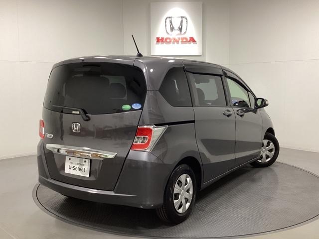 フリード Ｇジャストセレクション　光触媒抗菌消臭施工済　Ｂモニター　スマトキー　助手席エアバッグ　ＡＵＴＯエアコン　１セグ　パワステ　ナビＴＶ　両側スライド片側電動　ＥＴＣ　イモビ　運転席エアバッグ　ＰＷ　ＡＢＳ　ＤＶＤ再生　キ－レス（3枚目）