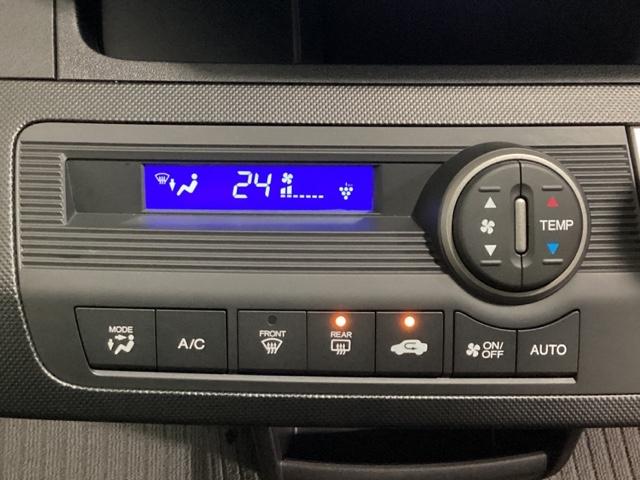 フリード Ｇジャストセレクション　光触媒抗菌消臭施工済　Ｂモニター　スマトキー　助手席エアバッグ　ＡＵＴＯエアコン　１セグ　パワステ　ナビＴＶ　両側スライド片側電動　ＥＴＣ　イモビ　運転席エアバッグ　ＰＷ　ＡＢＳ　ＤＶＤ再生　キ－レス（9枚目）