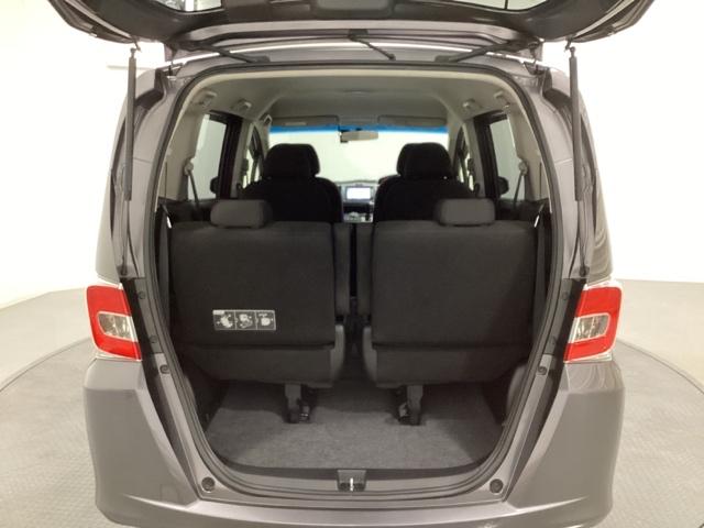 フリード Ｇジャストセレクション　光触媒抗菌消臭施工済　Ｂモニター　スマトキー　助手席エアバッグ　ＡＵＴＯエアコン　１セグ　パワステ　ナビＴＶ　両側スライド片側電動　ＥＴＣ　イモビ　運転席エアバッグ　ＰＷ　ＡＢＳ　ＤＶＤ再生　キ－レス（20枚目）