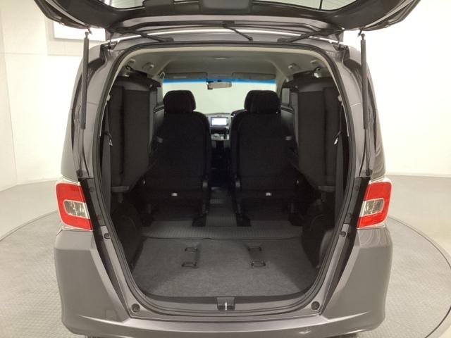 フリード Ｇジャストセレクション　光触媒抗菌消臭施工済　Ｂモニター　スマトキー　助手席エアバッグ　ＡＵＴＯエアコン　１セグ　パワステ　ナビＴＶ　両側スライド片側電動　ＥＴＣ　イモビ　運転席エアバッグ　ＰＷ　ＡＢＳ　ＤＶＤ再生　キ－レス（21枚目）