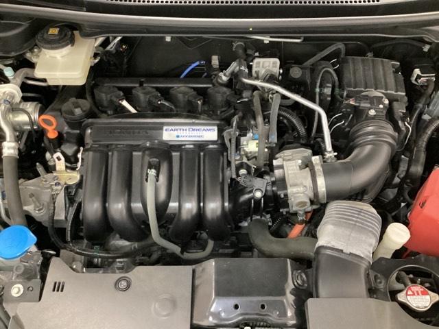 ホンダスタッフがしっかり整備して保証付きにてお渡し致します。エンジンルーム＆室内ルームともにクリーニング済みで清潔です。快適なドライブをお楽しみください。