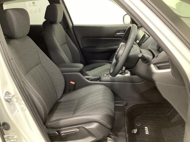 フィット ｅ：ＨＥＶホーム　中古スタッドレスタイヤ、純正ナビディスプレー、ドライブレコーダー前後装着＋ＥＴＣ付　当社デモカー　リヤカメラ　ＶＳＡ　サイドカーテンエアバック　前後ソナー　スマートキ　ＥＣＯＮモード　踏み間違い防止（21枚目）