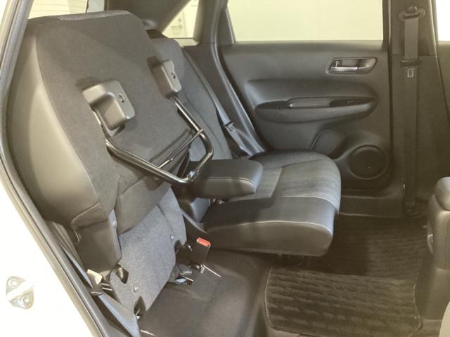 フィット ｅ：ＨＥＶホーム　中古スタッドレスタイヤ、純正ナビディスプレー、ドライブレコーダー前後装着＋ＥＴＣ付　当社デモカー　リヤカメラ　ＶＳＡ　サイドカーテンエアバック　前後ソナー　スマートキ　ＥＣＯＮモード　踏み間違い防止（23枚目）