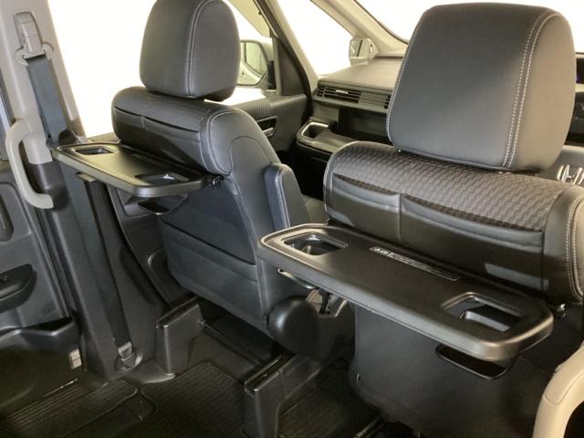 ステップワゴンスパーダ スパーダ・クールスピリットホンダセンシング　光触媒抗菌消臭施工済　サイドエアバック　スマートキ　左右電動スライドドア　バックモニタ　Ｗエアコン　地ＴＶ　ナビ＆ＴＶ　三列シート　助手席エアバッグ　ＡＡＣ　横滑り防止機能　ターボ車　シートヒータ（21枚目）