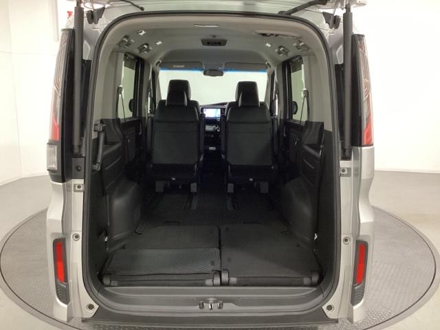 ステップワゴンスパーダ スパーダ・クールスピリットホンダセンシング　光触媒抗菌消臭施工済　サイドエアバック　スマートキ　左右電動スライドドア　バックモニタ　Ｗエアコン　地ＴＶ　ナビ＆ＴＶ　三列シート　助手席エアバッグ　ＡＡＣ　横滑り防止機能　ターボ車　シートヒータ（24枚目）