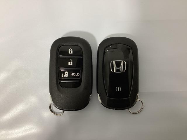 Ｎ－ＢＯＸカスタム ベースグレード　中古スタッドレスタイヤ、純正メモリーナビ、ドライブレコーダー前後装着＋ＥＴＣ付　当社デモカー　ＵＳＢ接続　ＣＭＢＳ　Ｄレコ　１オーナー　ベンチシート　オートエアコン　スマートキ　ＬＥＤ　盗難防止装置（16枚目）