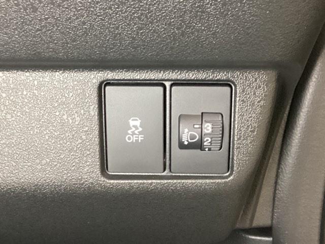 Ｎ－ＢＯＸカスタム ベースグレード　中古スタッドレスタイヤ、純正メモリーナビ、ドライブレコーダー前後装着＋ＥＴＣ付　当社デモカー　ＵＳＢ接続　ＣＭＢＳ　Ｄレコ　１オーナー　ベンチシート　オートエアコン　スマートキ　ＬＥＤ　盗難防止装置（18枚目）