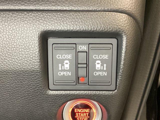 N-BOXカスタム Lターボ 光触媒抗菌消臭施工済 地デジチューナー 衝突軽減ブレーキサポート LEDヘッドライ アイドリングS ターボエンジン PS カーテンエアバック シートヒータ エアバック スマートキープッシュスタート(15枚目)