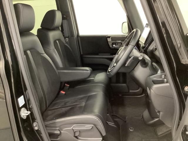 N-BOXカスタム Lターボ 光触媒抗菌消臭施工済 地デジチューナー 衝突軽減ブレーキサポート LEDヘッドライ アイドリングS ターボエンジン PS カーテンエアバック シートヒータ エアバック スマートキープッシュスタート(19枚目)