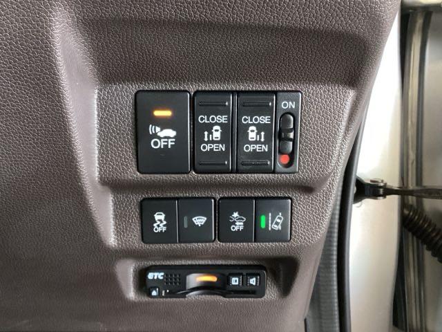 フリードハイブリッド ハイブリッド・Ｇホンダセンシング　６人乗り　ワンオーナー車　メモリーナビ　フルセグ　Ｂｌｕｅｔｏｏｔｈ　バックカメラ　ＥＴＣ　オートライト機能付ＬＥＤヘッドライト　シートヒーター　両側電動スライドドア　光触媒抗菌消臭施工済　スマキー（13枚目）