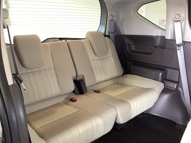 フリードハイブリッド ハイブリッド・Ｇホンダセンシング　６人乗り　ワンオーナー車　メモリーナビ　フルセグ　Ｂｌｕｅｔｏｏｔｈ　バックカメラ　ＥＴＣ　オートライト機能付ＬＥＤヘッドライト　シートヒーター　両側電動スライドドア　光触媒抗菌消臭施工済　スマキー（18枚目）