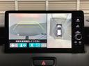 マルチビューカメラシステム搭載車です。お車の周囲を全方位でカバーします。後方・前方・両脇と、コンディションが悪い視界でもカラーモニターに映し出した映像がドライバーをサポートします。