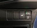 Hondaセンシング用の、VSA(ABS+TCS+横滑り抑制)解除スイッチなどはハンドルの右側に装備しています。