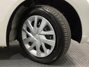 純正スチールホイールには専用ホイールトリム(カバー)を装着しております。足元を引き立てます。