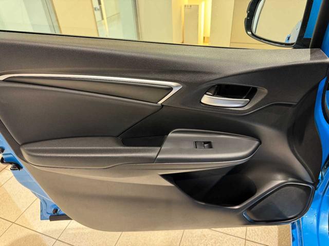 フィットハイブリッド Ｌパッケージ　ナビ（ＳＤ）　ＴＶ（ワンセグ）　バックカメラ　Ｂｌｕｅｔｏｏｔｈ　ＥＴＣ　スマートキー　ＨＩＤ　オートライトＣＤ　ＤＶＤ　ミュージックプレイヤー接続可　ドライブレコーダー（27枚目）