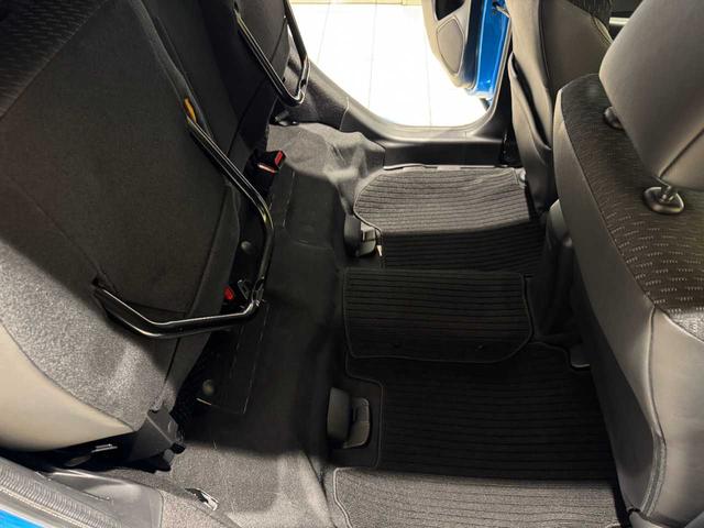 フィットハイブリッド Ｌパッケージ　ナビ（ＳＤ）　ＴＶ（ワンセグ）　バックカメラ　Ｂｌｕｅｔｏｏｔｈ　ＥＴＣ　スマートキー　ＨＩＤ　オートライトＣＤ　ＤＶＤ　ミュージックプレイヤー接続可　ドライブレコーダー（42枚目）