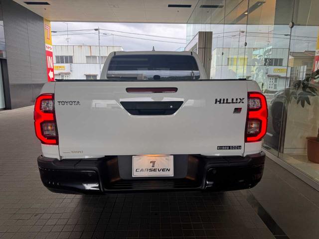 ハイラックス Ｚ　ＧＲスポーツ　全周囲カメラ・純正ＧＲフロアマット・純正ホイール・コーナーセンサー・レーダークルーズコントロール・ダウンヒルアシストコントロール・Ｂｌｕｅｔｏｏｔｈ・ワンオーナー車（9枚目）