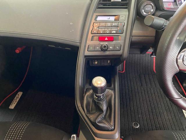 Ｓ６６０ α　ＢＢＳホイール・ＢＬＩＴＺ車庫調・前方ドラレコ・バックカメラ・フロントフォグランプ・ＥＴＣ・ハーフレザーシート・衝突被害軽減・アイドリングストップ・アクセル踏み間違い防止装置・オートライト（20枚目）