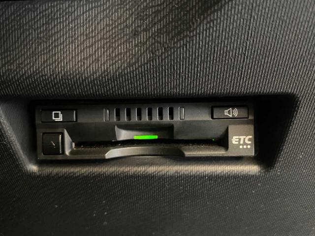 アクア Sスタイルブラック 純正ナビ(NSZT-W68T)・バックカメラ・USB・Bluetooth・衝突被害軽減・衝突安全ボディ・ETC・レーンキープアシスト・クリアランスソナー・オートマチックハイビーム(5枚目)