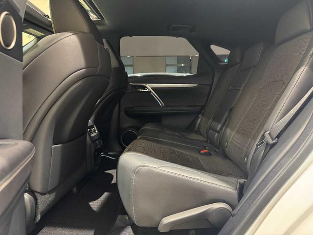 ＲＸ ＲＸ４５０ｈ　Ｆスポーツ　サンルーフ・前後ドラレコ・バックカメラ・黒革シート・純正１２．３インチナビ・ＥＴＣ２．０・Ｂｌｕｅｔｏｏｔｈ接続・アダプティブクルーズコントロール・電動リアゲート・スペアキー（19枚目）