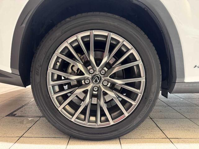 ＲＸ ＲＸ４５０ｈ　Ｆスポーツ　サンルーフ・前後ドラレコ・バックカメラ・黒革シート・純正１２．３インチナビ・ＥＴＣ２．０・Ｂｌｕｅｔｏｏｔｈ接続・アダプティブクルーズコントロール・電動リアゲート・スペアキー（41枚目）