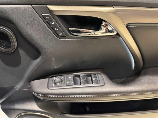 ＲＸ ＲＸ４５０ｈ　Ｆスポーツ　サンルーフ・前後ドラレコ・バックカメラ・黒革シート・純正１２．３インチナビ・ＥＴＣ２．０・Ｂｌｕｅｔｏｏｔｈ接続・アダプティブクルーズコントロール・電動リアゲート・スペアキー（51枚目）