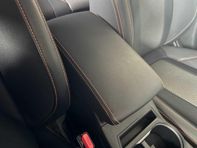 XV 2.0i-S アイサイト Panasonic8インチナビ・バックカメラ・サイドブラインド・ルーフレール付・アイサイト&レーダークルーズ・LEDヘッドライト・ハーフレザーパワーシート・7速パドルシフト・Bluetooth(31枚目)