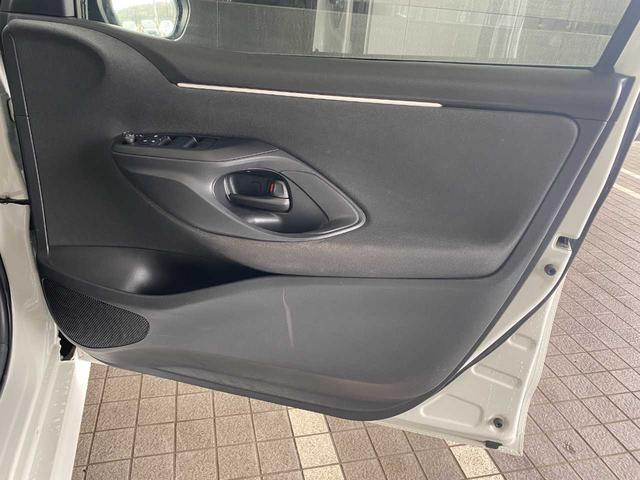 ヤリス Ｇ　純正８インチディスプレイオーディオ・全周囲カメラ・前方ドラレコ・ＥＴＣ・Ｂｌｕｅｔｏｏｔｈ接続・ＵＳＢ・トヨタセーフティセンス・スペアキー・オートライト・ブラインドスポットモニター（25枚目）