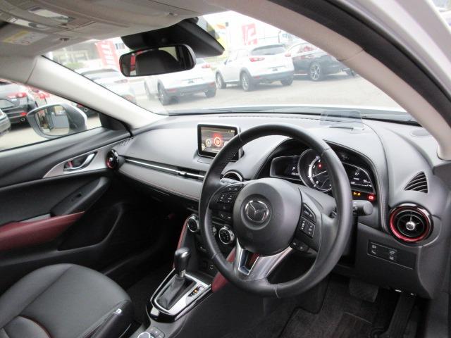 ＣＸ－３ ＸＤ　ツーリング　寒冷地仕様　禁煙　純正コネクトナビ　バックカメラ　レーダークルーズ　ＥＴＣ　前側シートヒーター　ＢＳＭ　パドルシフト　ＬＥＤヘッドライト　ドアバイザ　純正１８ＡＷ　スマートキー　アイドリングストップ（18枚目）