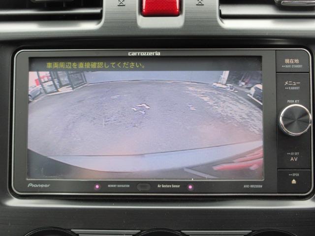 フォレスター ２．０ＸＴ　アイサイト　アプライドＢ型　寒冷地仕様　カロッツェリアナビ　バックカメラ　レーダークルーズ　パドルシフト　前側シートヒーター　Ｘ－ＭＯＤＥ　ＬＥＤデイライト　ＨＩＤヘッドライト　純正ルーフレール　前後フォグ（4枚目）