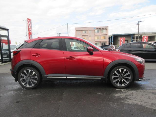 ＣＸ－３ ＸＤ　Ｌパッケージ　後期型　６速マニュアル　純正コネクトナビ　アラウンドビューモニター　Ｂカメラ　シートヒーター　レーダークルーズ　ＥＴＣ　ハンドルヒーター　専用レザーシート　ＬＥＤヘッドライト　前後フォグ　純正１８ＡＷ（11枚目）