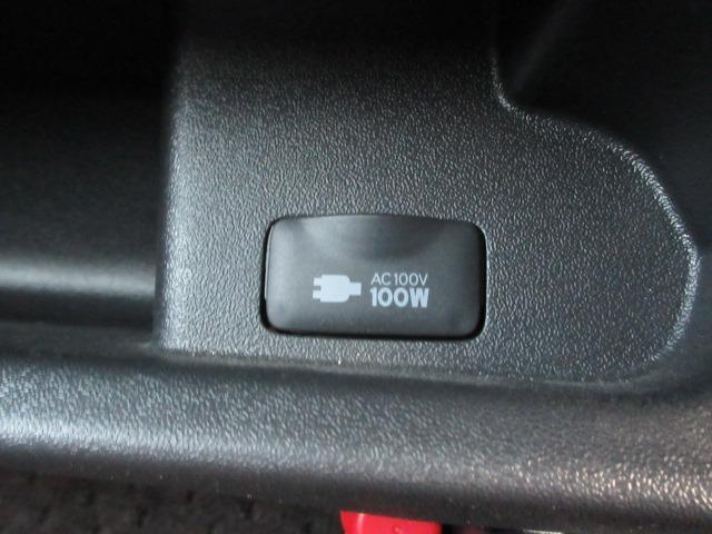 ハイエースバン スーパーGL ダークプライム 1オーナー 4WD 寒冷地仕様 社外ナビ Bカメラ 両側パワースライド モデリスタエアロ 社外エアロ 純正ルーフスポイラー ETC H20ホワイトレター LEDヘッドライト 前側フォグ AC100V(28枚目)