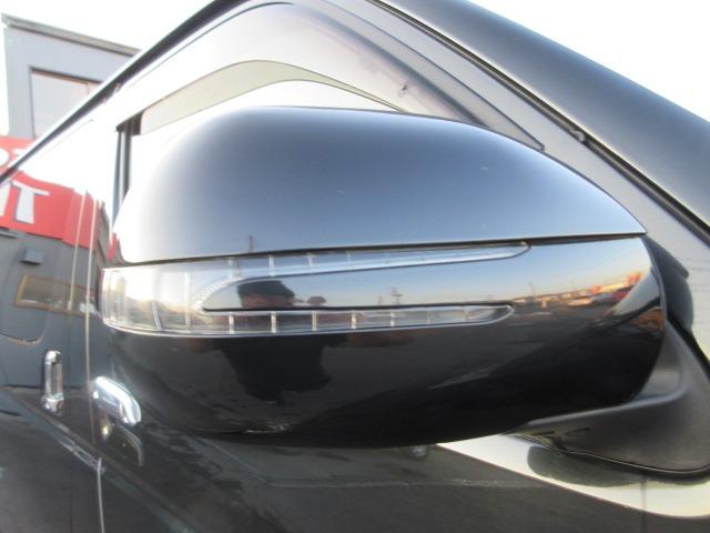 ハイエースバン スーパーGL ダークプライム 1オーナー 4WD 寒冷地仕様 社外ナビ Bカメラ 両側パワースライド モデリスタエアロ 社外エアロ 純正ルーフスポイラー ETC H20ホワイトレター LEDヘッドライト 前側フォグ AC100V(46枚目)