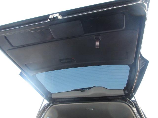 ハイエースバン スーパーGL ダークプライム 1オーナー 4WD 寒冷地仕様 社外ナビ Bカメラ 両側パワースライド モデリスタエアロ 社外エアロ 純正ルーフスポイラー ETC H20ホワイトレター LEDヘッドライト 前側フォグ AC100V(65枚目)