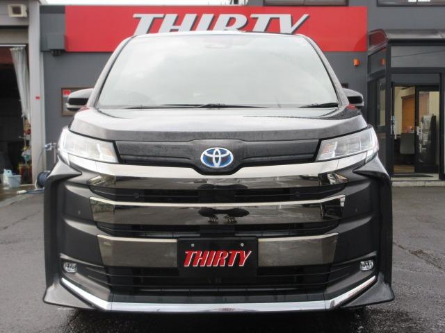 ノア ハイブリッドＳ－Ｚ　４ＷＤ　トヨタセーフティセンス　１０．５インチ大型ナビ　バックカメラ　両側パワースライド　前側シートヒーター　ＥＴＣ　レーダークルーズ　オートハイビーム　ＬＥＤヘッドライト　前側フォグ　Ｗエアコン（9枚目）