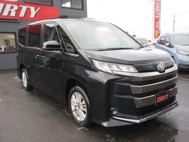 ノア ハイブリッドＳ－Ｚ　４ＷＤ　トヨタセーフティセンス　１０．５インチ大型ナビ　バックカメラ　両側パワースライド　前側シートヒーター　ＥＴＣ　レーダークルーズ　オートハイビーム　ＬＥＤヘッドライト　前側フォグ　Ｗエアコン（10枚目）