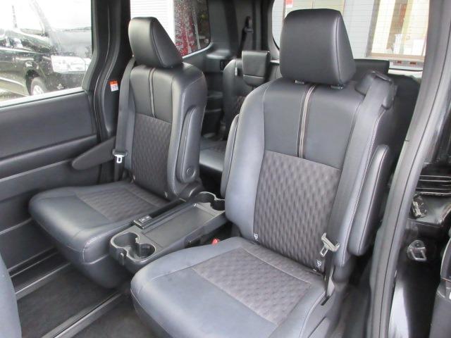 ノア ハイブリッドＳ－Ｚ　４ＷＤ　トヨタセーフティセンス　１０．５インチ大型ナビ　バックカメラ　両側パワースライド　前側シートヒーター　ＥＴＣ　レーダークルーズ　オートハイビーム　ＬＥＤヘッドライト　前側フォグ　Ｗエアコン（22枚目）