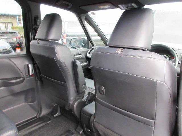 ノア ハイブリッドＳ－Ｚ　４ＷＤ　トヨタセーフティセンス　１０．５インチ大型ナビ　バックカメラ　両側パワースライド　前側シートヒーター　ＥＴＣ　レーダークルーズ　オートハイビーム　ＬＥＤヘッドライト　前側フォグ　Ｗエアコン（49枚目）