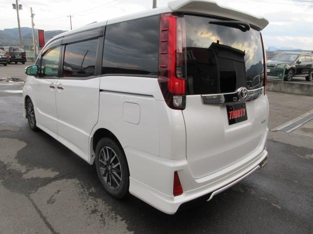 ■高速道路にて試乗走行を行い、ＴＨＩＲＴＹ規定をクリアした車両のみの展示を徹底しています。