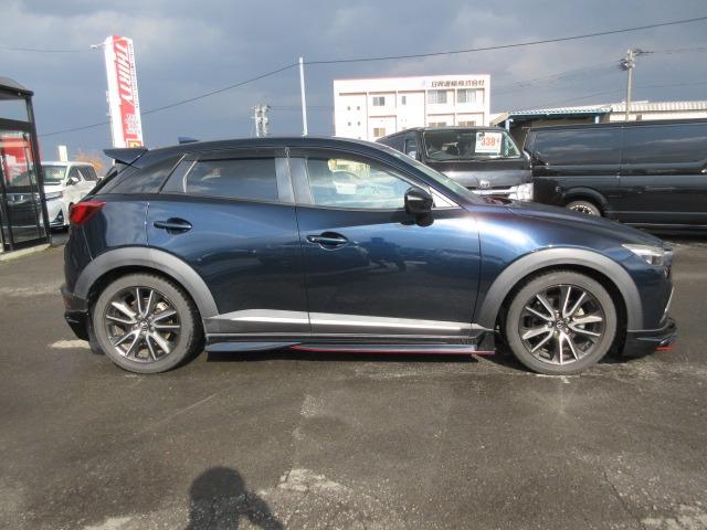 CX-3 XD ツーリング Lパッケージ 4WD 6速マニュアル ローダウン DAMDフルエアロ DAMDリアスポイラ― 純正コネクトナビ Bカメラ シートヒーター ETC BSM レーダークルーズ 純正18AW ハーフレザー スマートキー(12枚目)