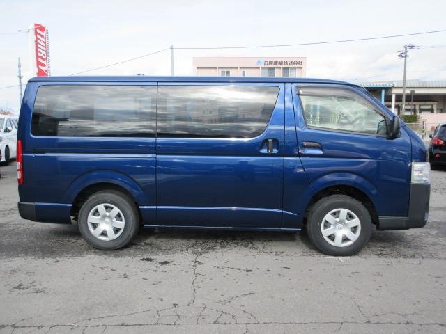 ハイエースバン ロングＤＸ　１オーナー　４ＷＤ　トヨタセーフティセンス　禁煙　純正ＳＤナビ　バックカメラ　前側ドラレコ　オートハイビーム　ＥＴＣ　純正セパレートカーテン　Ｄターボ　ドアバイザー　スマートキー　Ｂｌｕｅｔｏｏｔｈ（11枚目）