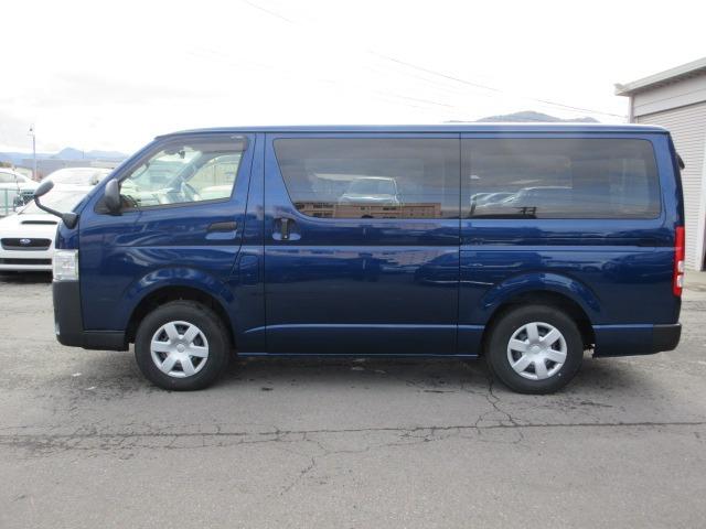 ハイエースバン ロングＤＸ　１オーナー　４ＷＤ　トヨタセーフティセンス　禁煙　純正ＳＤナビ　バックカメラ　前側ドラレコ　オートハイビーム　ＥＴＣ　純正セパレートカーテン　Ｄターボ　ドアバイザー　スマートキー　Ｂｌｕｅｔｏｏｔｈ（12枚目）