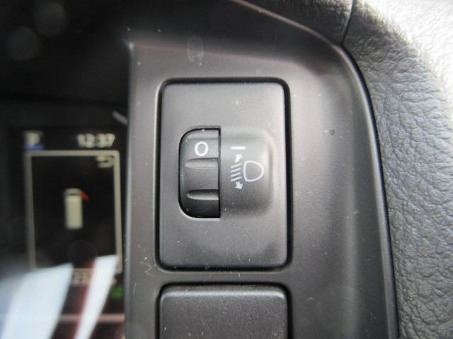 ハイエースバン ロングＤＸ　１オーナー　４ＷＤ　トヨタセーフティセンス　禁煙　純正ＳＤナビ　バックカメラ　前側ドラレコ　オートハイビーム　ＥＴＣ　純正セパレートカーテン　Ｄターボ　ドアバイザー　スマートキー　Ｂｌｕｅｔｏｏｔｈ（31枚目）