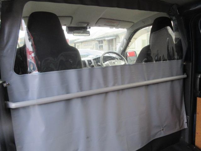 ハイエースバン ロングＤＸ　１オーナー　４ＷＤ　トヨタセーフティセンス　禁煙　純正ＳＤナビ　バックカメラ　前側ドラレコ　オートハイビーム　ＥＴＣ　純正セパレートカーテン　Ｄターボ　ドアバイザー　スマートキー　Ｂｌｕｅｔｏｏｔｈ（53枚目）