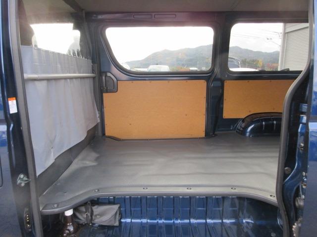 ハイエースバン ロングＤＸ　１オーナー　４ＷＤ　トヨタセーフティセンス　禁煙　純正ＳＤナビ　バックカメラ　前側ドラレコ　オートハイビーム　ＥＴＣ　純正セパレートカーテン　Ｄターボ　ドアバイザー　スマートキー　Ｂｌｕｅｔｏｏｔｈ（54枚目）