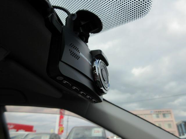 ヤリスクロス ハイブリッドＺ　１オーナー　４ＷＤ　トヨタセーフティセンス　モデリスタフルエアロ　パノラミックビュー　前後ドラレコ　レーダークルーズ　電動リアゲート　ハーフレザー　ＢＳＭ　ＥＴＣ２．０　前後フォグ　オートハイビーム（5枚目）