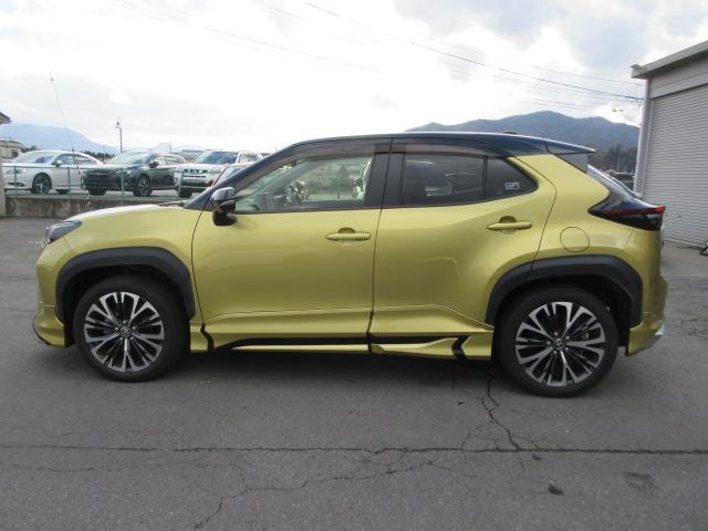 ヤリスクロス ハイブリッドＺ　１オーナー　４ＷＤ　トヨタセーフティセンス　モデリスタフルエアロ　パノラミックビュー　前後ドラレコ　レーダークルーズ　電動リアゲート　ハーフレザー　ＢＳＭ　ＥＴＣ２．０　前後フォグ　オートハイビーム（12枚目）