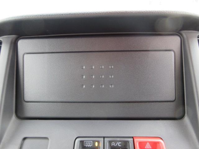 タウンエースバン GL 登録済未使用車 4WD トヨタセーフティセンス センターデフロック クリアランスソナー アイドリングストップ LEDヘッドライト スペアキー 衝突軽減ブレ 横滑り防止(19枚目)