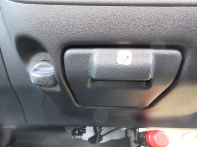 タウンエースバン GL 登録済未使用車 4WD トヨタセーフティセンス センターデフロック クリアランスソナー アイドリングストップ LEDヘッドライト スペアキー 衝突軽減ブレ 横滑り防止(24枚目)